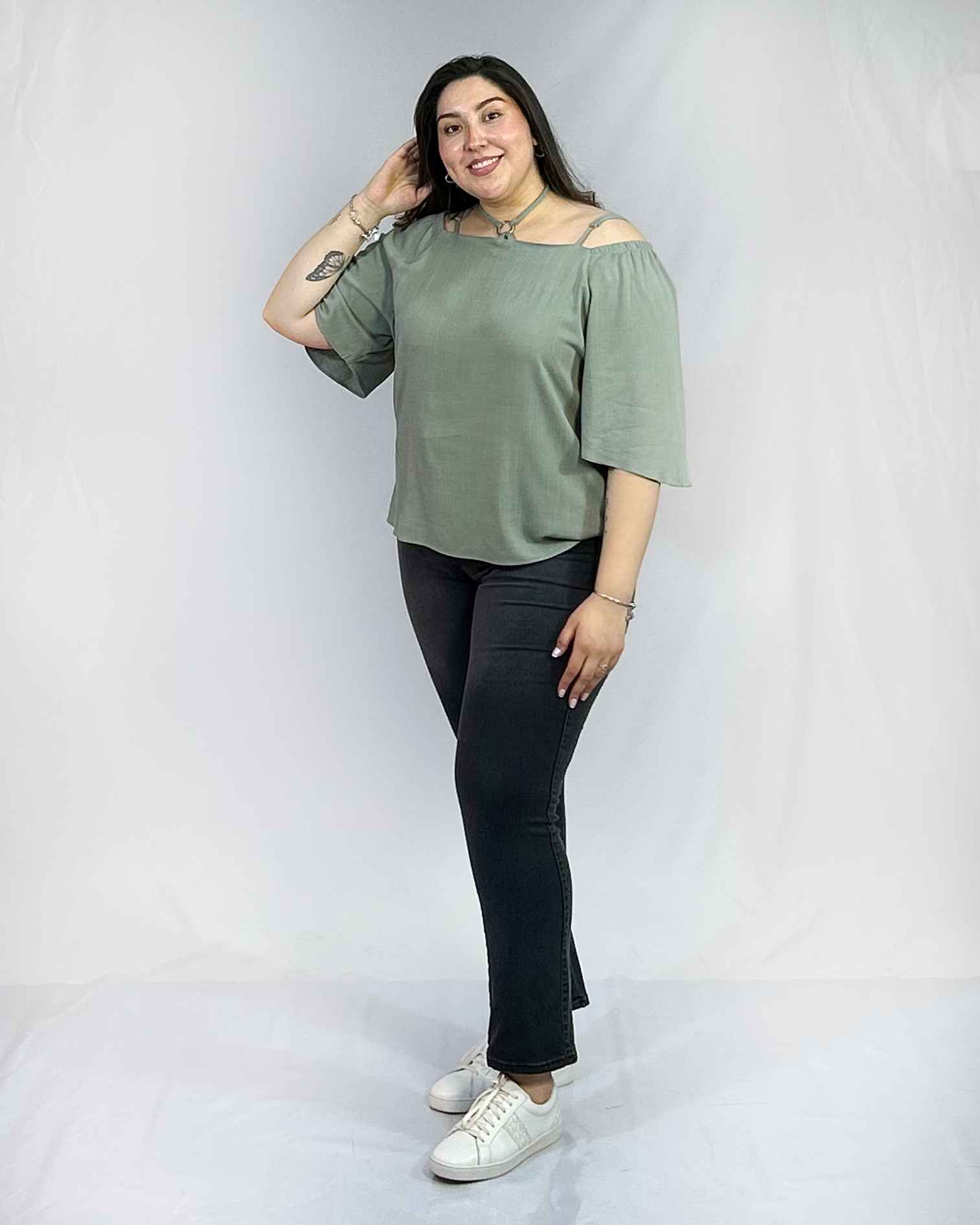 Polera Larga Hombros Descubiertos| Mujer Tallas Grandes