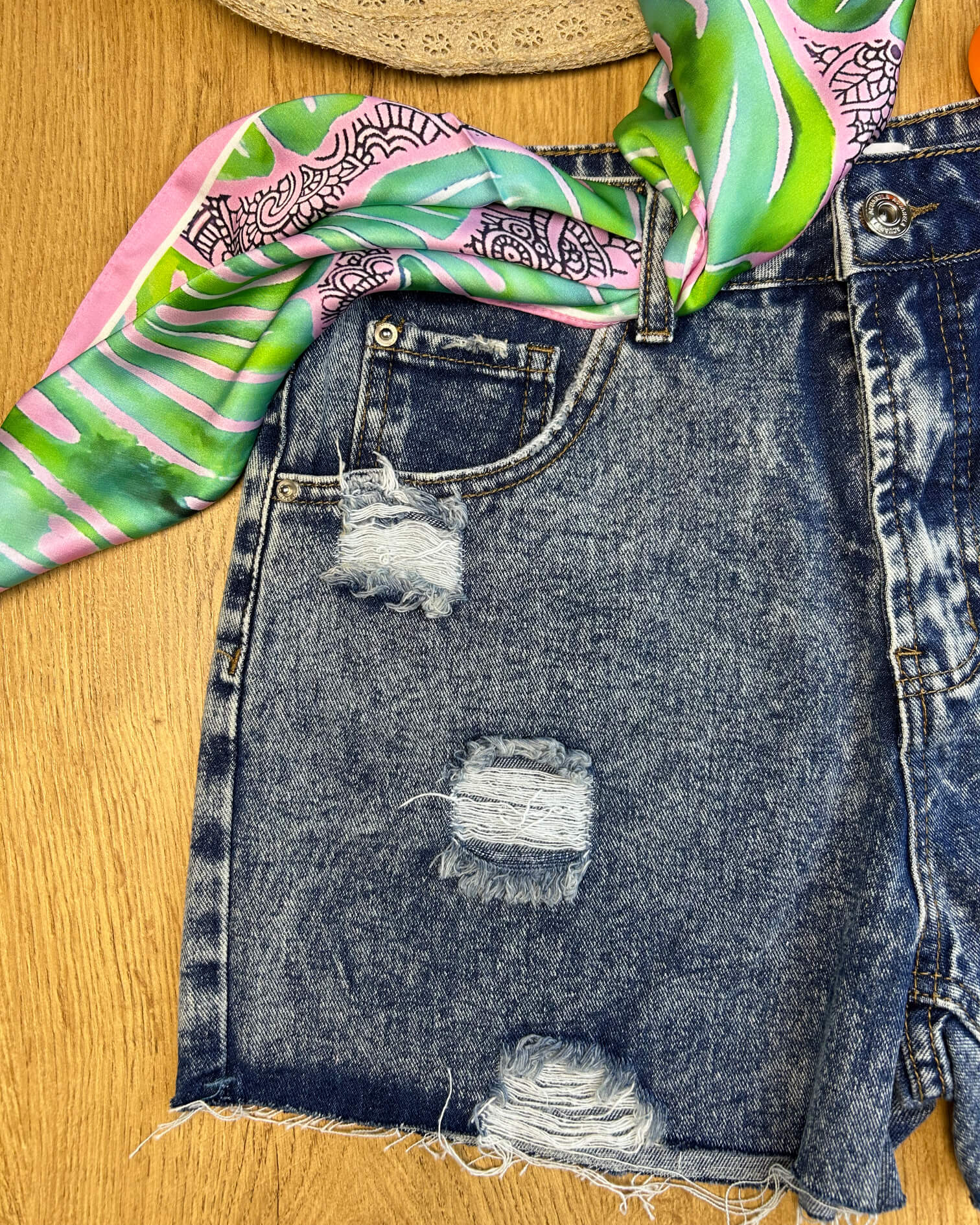 Short Mujer Juvenil  Mezclilla Desgastado